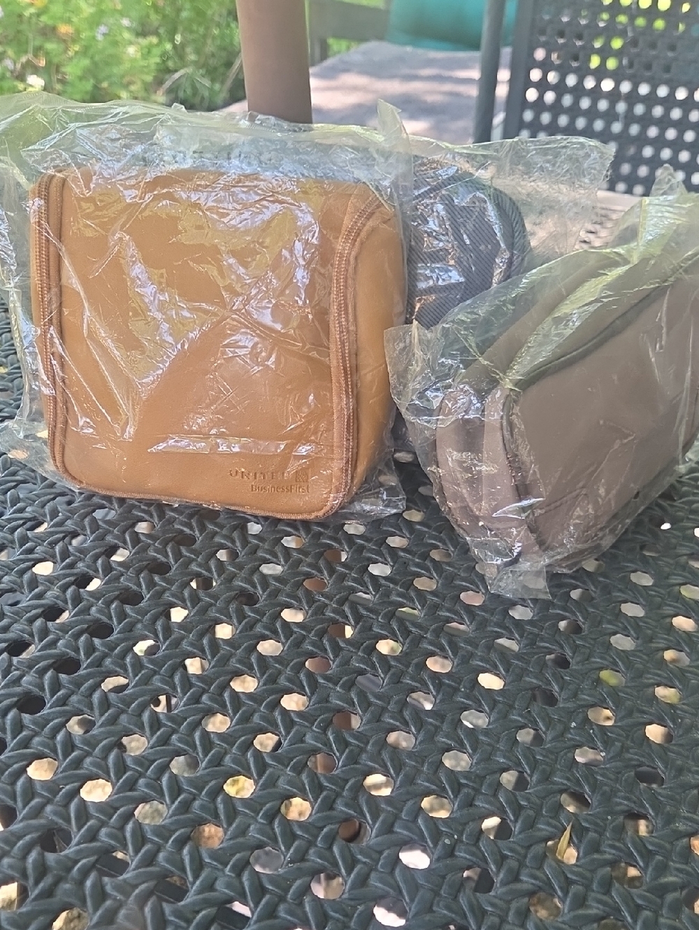 Set Of 4 Airline Business Class In Flight Amenity Kits